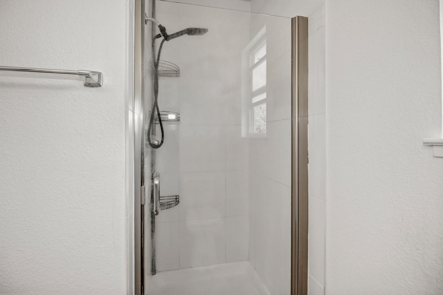 Detail Gallery Image 28 of 39 For 5756 Himalaya Way, Citrus Heights,  CA 95621 - 4 Beds | 3/1 Baths
