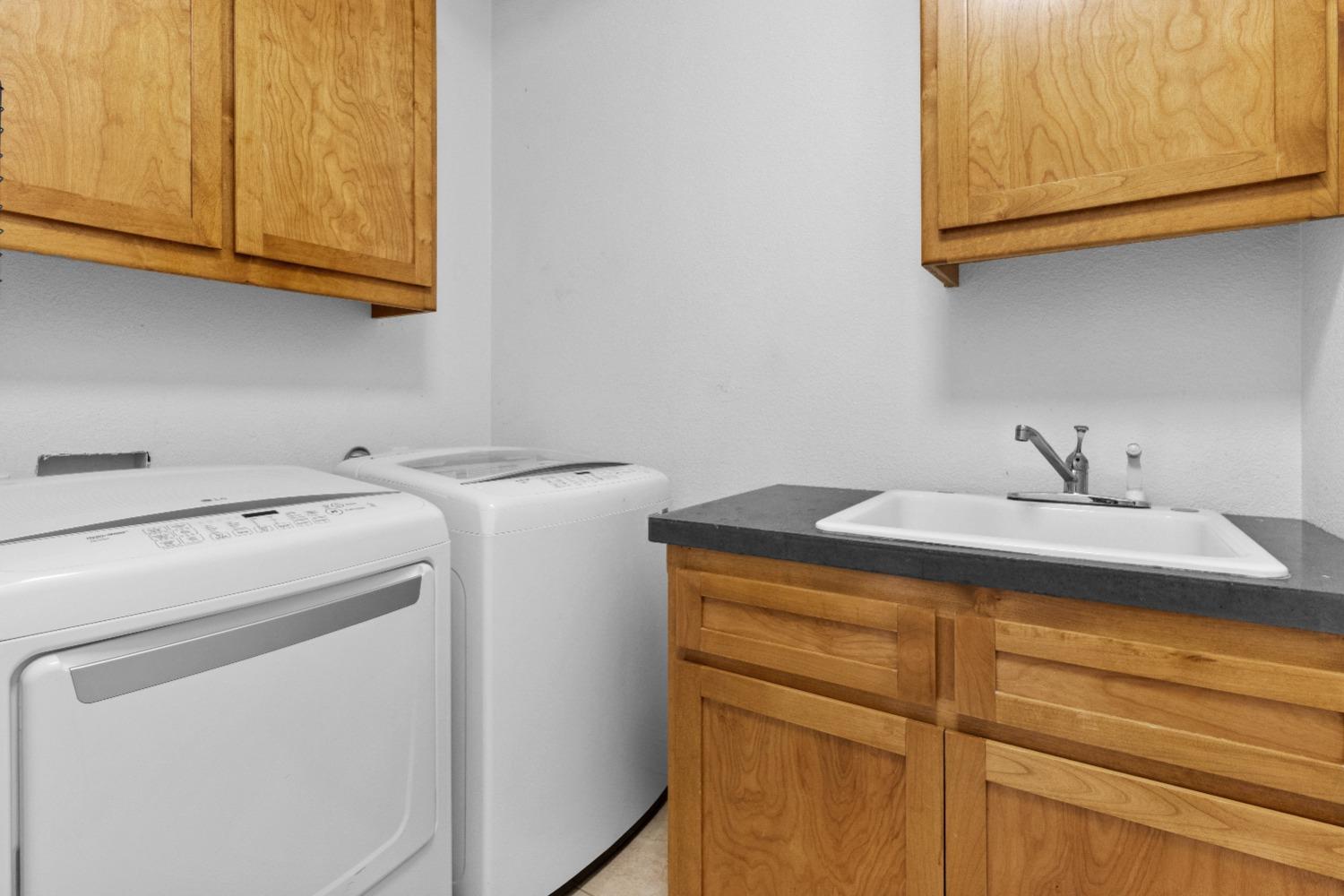 Detail Gallery Image 11 of 44 For 9593 Quail Meadow Ln, Oregon House,  CA 95962 - 3 Beds | 2 Baths