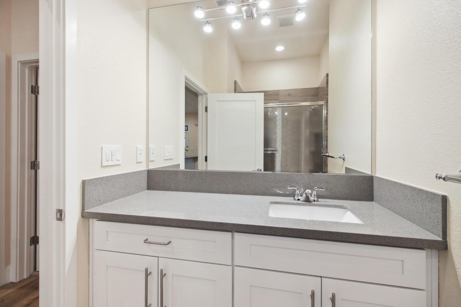 Detail Gallery Image 45 of 59 For 2021 S St, Sacramento,  CA 95811 - – Beds | – Baths