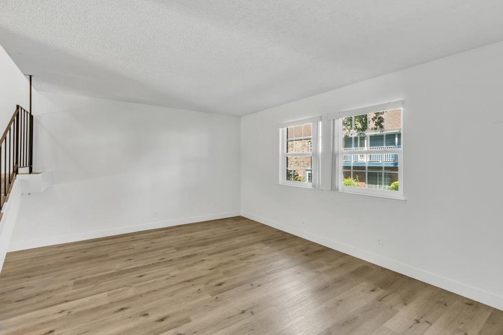 Detail Gallery Image 5 of 57 For 4020 Knoll Top Ct, Carmichael,  CA 95608 - 3 Beds | 1/1 Baths