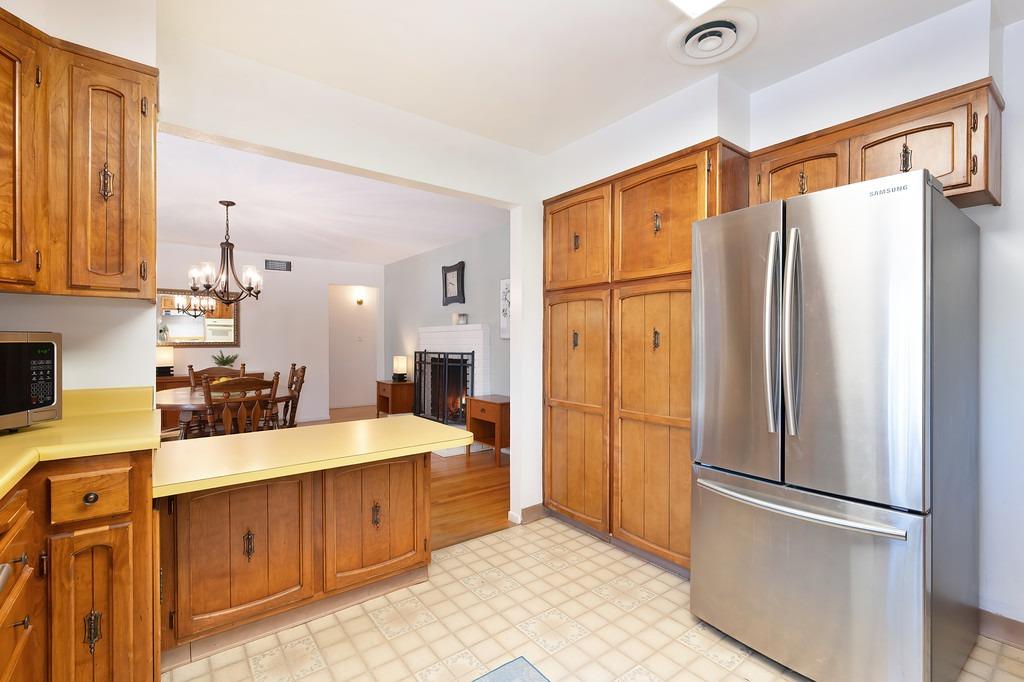 Detail Gallery Image 22 of 34 For 5328 Kenneth Ave, Carmichael,  CA 95608 - 3 Beds | 2 Baths