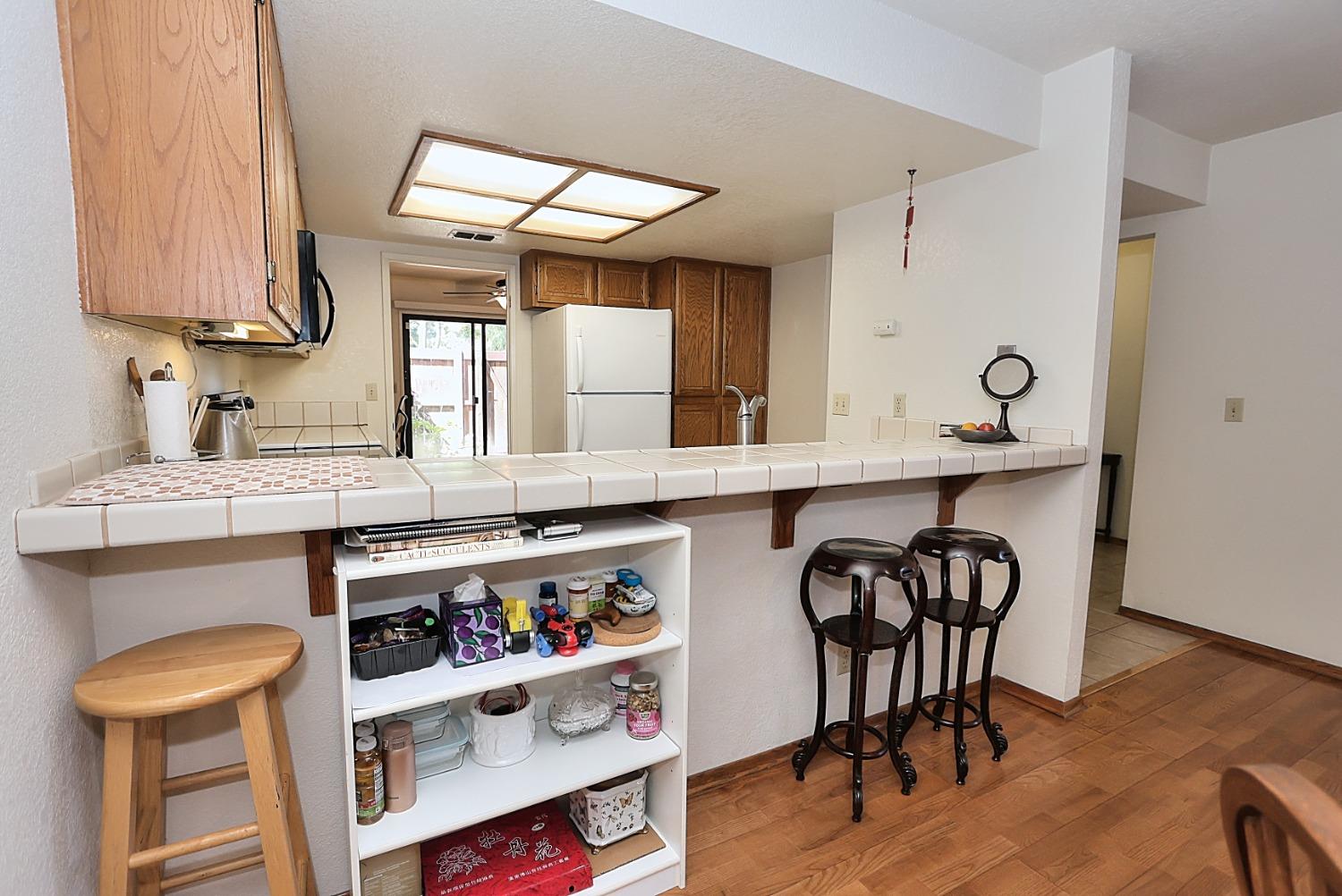 Detail Gallery Image 15 of 69 For 1982 University Park Dr, Sacramento,  CA 95825 - 3 Beds | 2/1 Baths