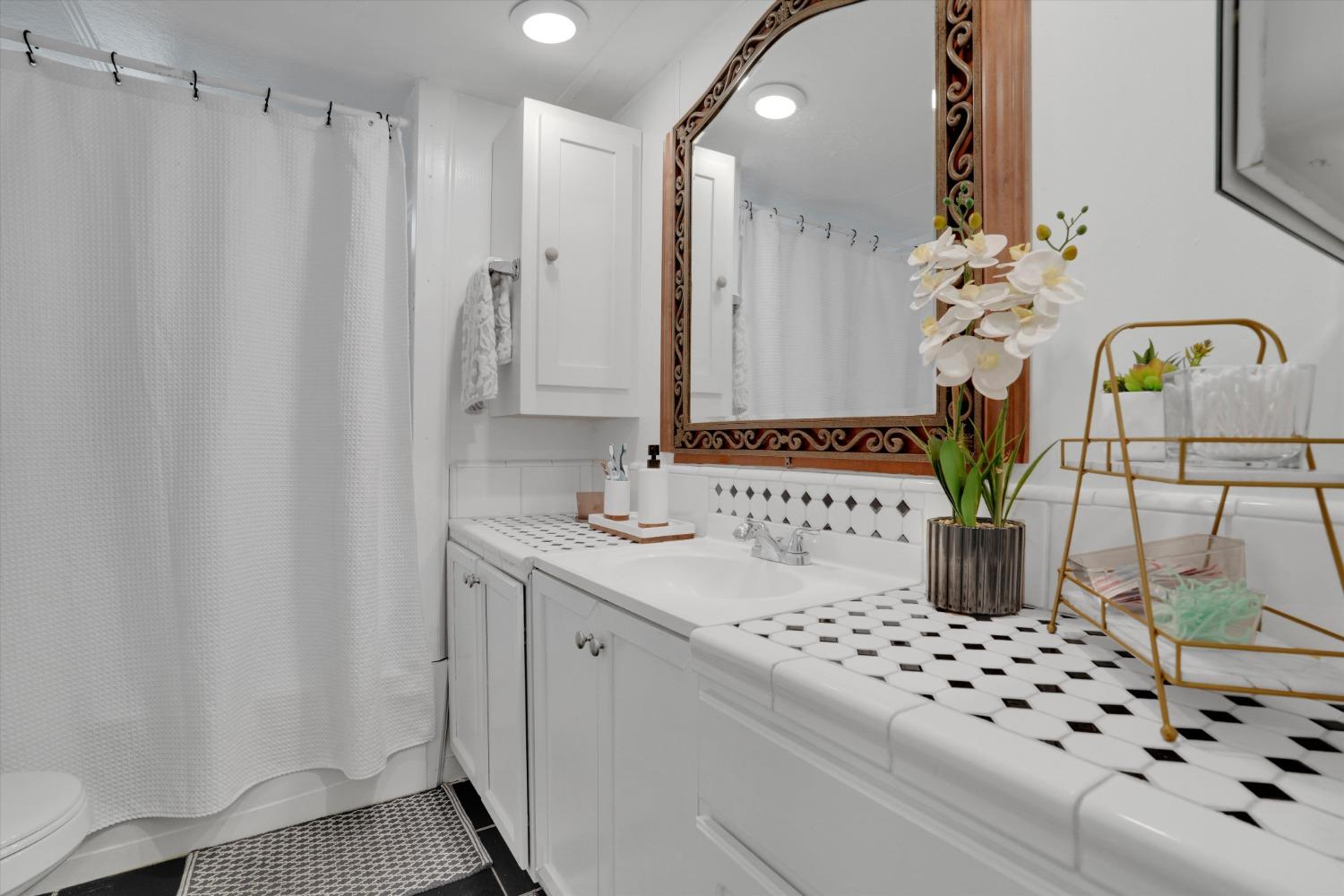 Detail Gallery Image 23 of 24 For 360 E. Grant Line 7, Tracy,  CA 95376 - 2 Beds | 1 Baths