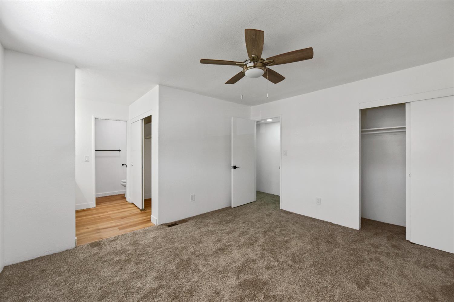 Photo #9: 225058863 Listing: Photo #9