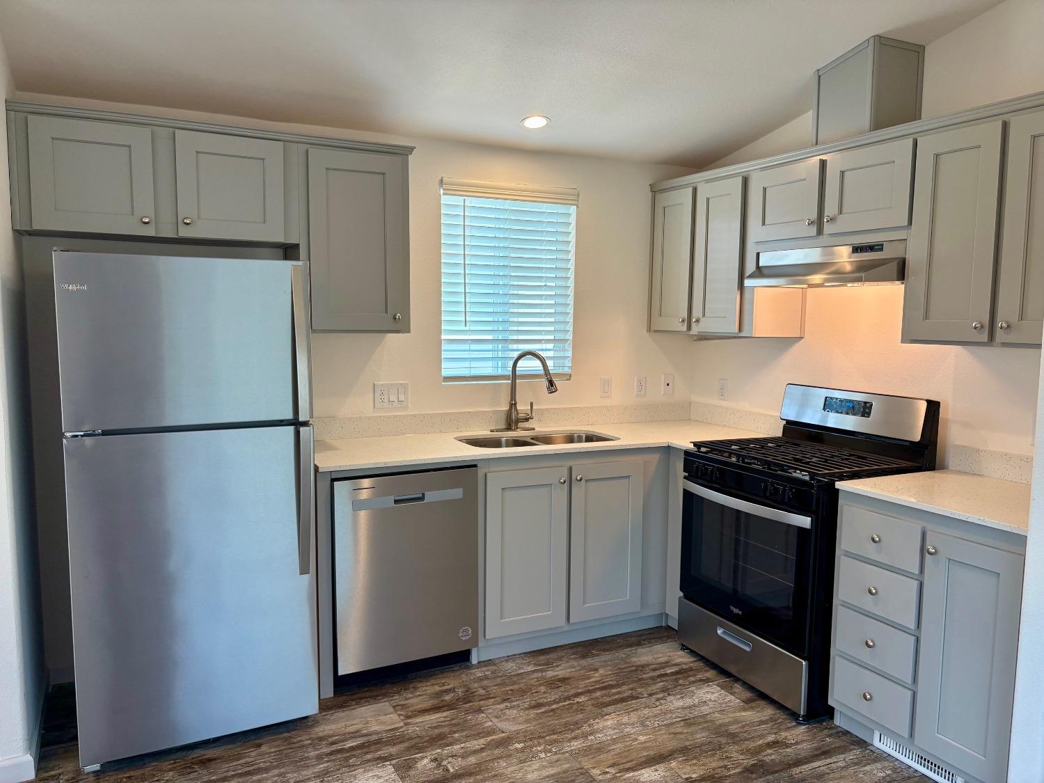 Detail Gallery Image 2 of 18 For 118 Hedy Ln, Davis,  CA 95618 - 1 Beds | 1 Baths