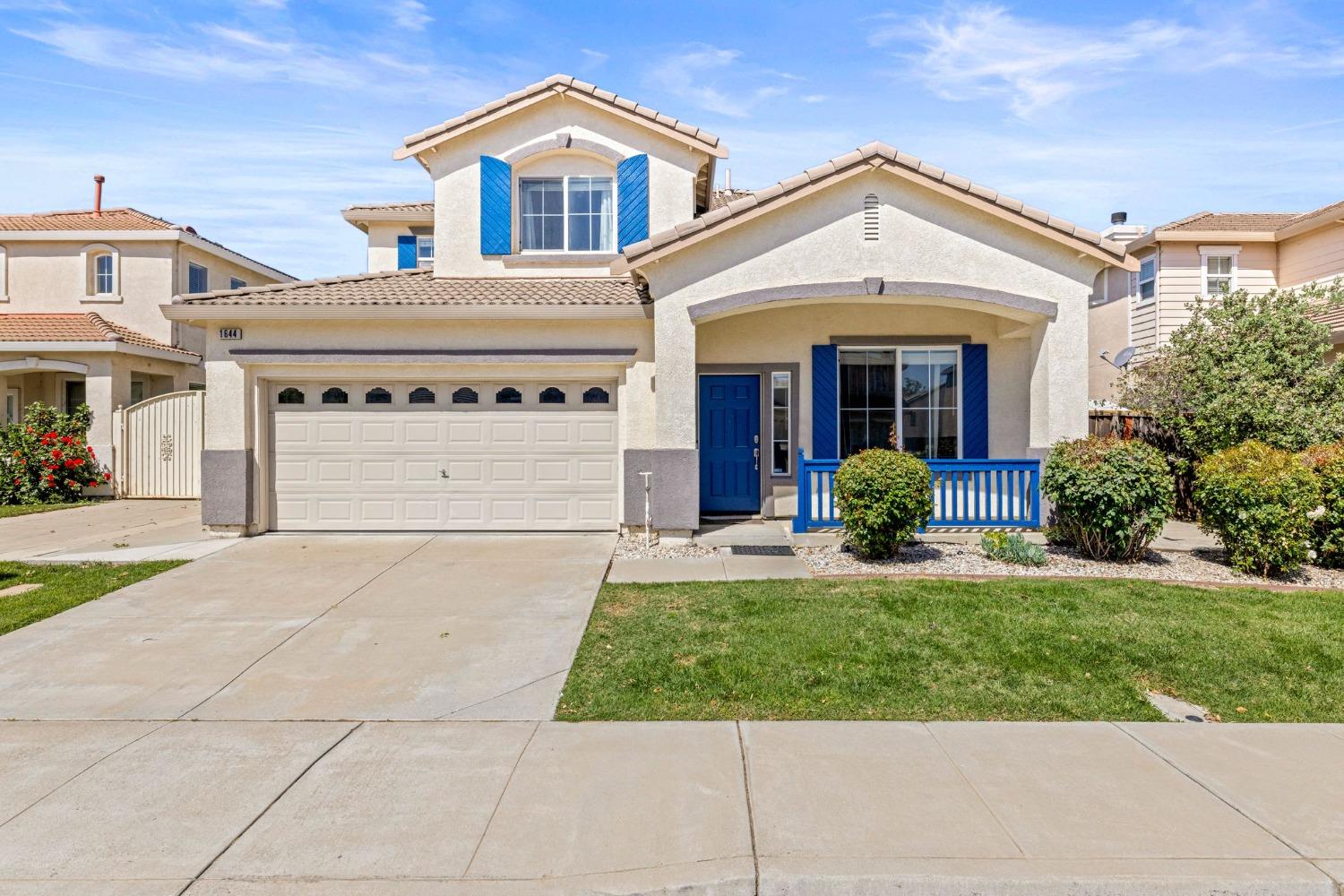 Detail Gallery Image 2 of 43 For 1644 Gloria Cir, Tracy,  CA 95377 - 5 Beds | 3 Baths