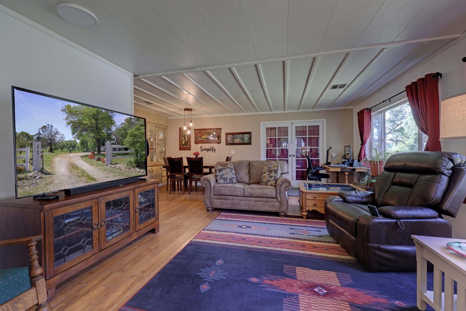Detail Gallery Image 10 of 23 For 10160 Penn Oak Ln, Rough And Ready,  CA 95975 - 3 Beds | 2 Baths