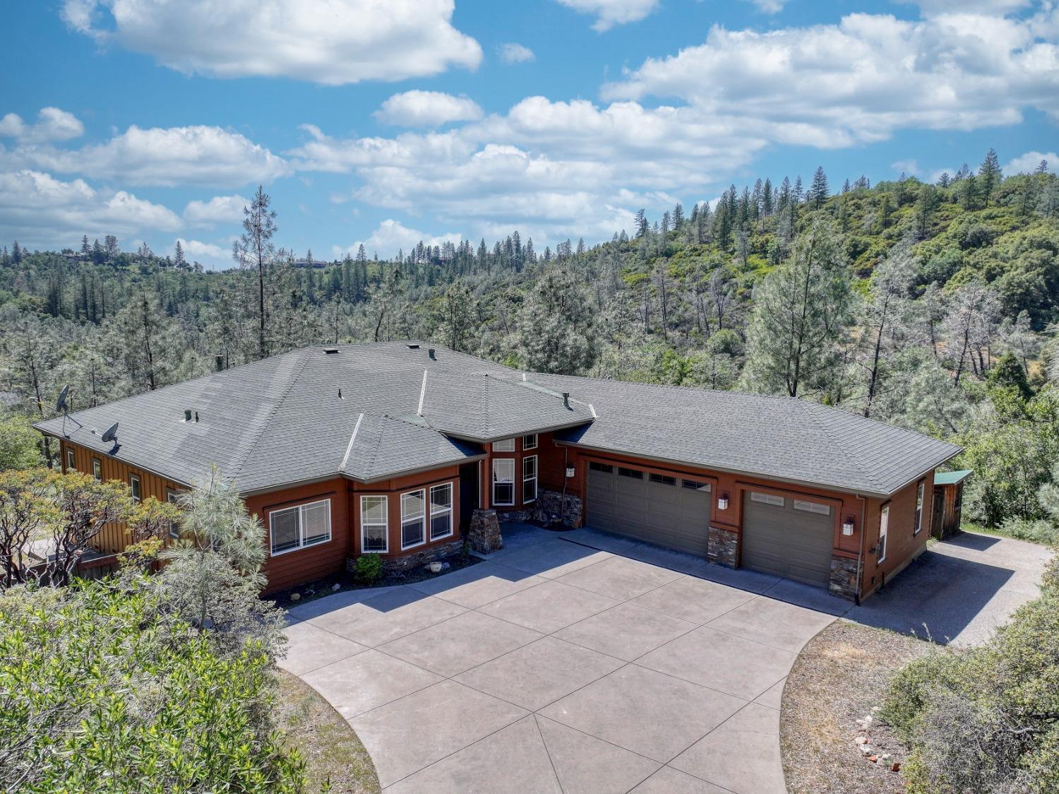 Detail Gallery Image 2 of 71 For 1470 Ponderosa Way, Colfax,  CA 95713 - 3 Beds | 2 Baths