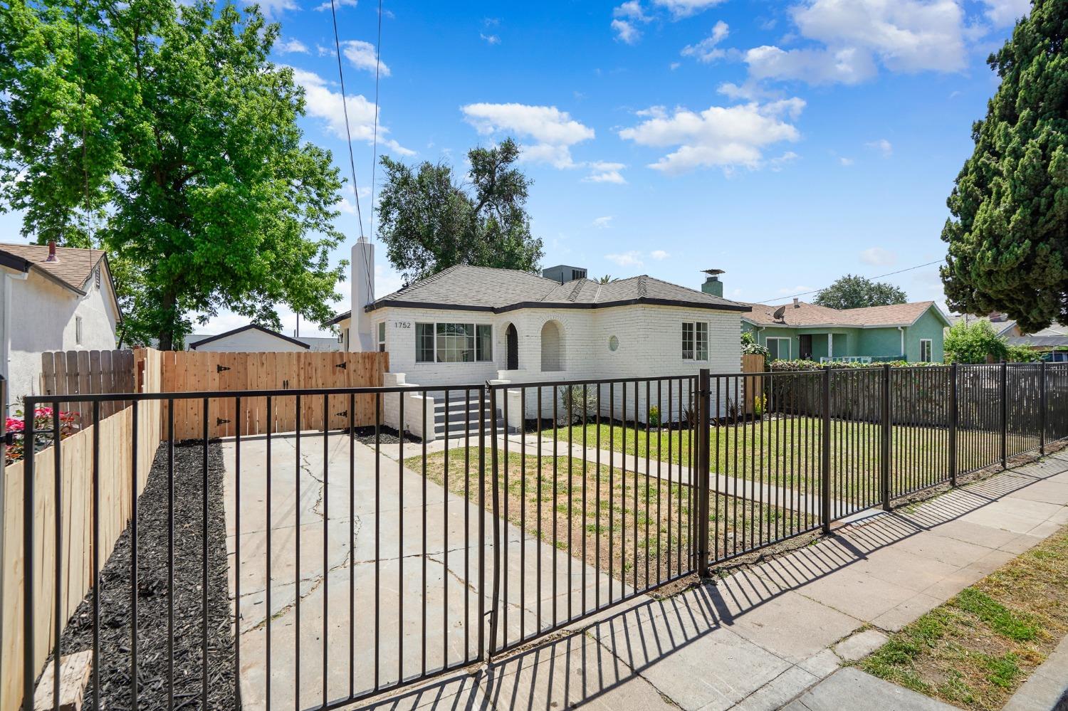 E Anderson Street, Stockton, California image 2