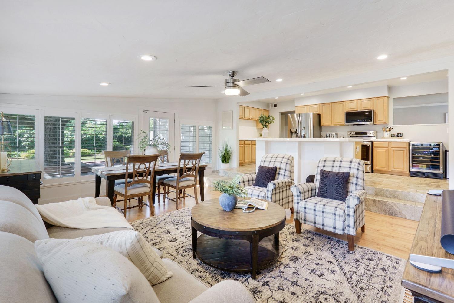 Detail Gallery Image 9 of 25 For 7158 Sunset Ave, Fair Oaks,  CA 95628 - 3 Beds | 1/1 Baths