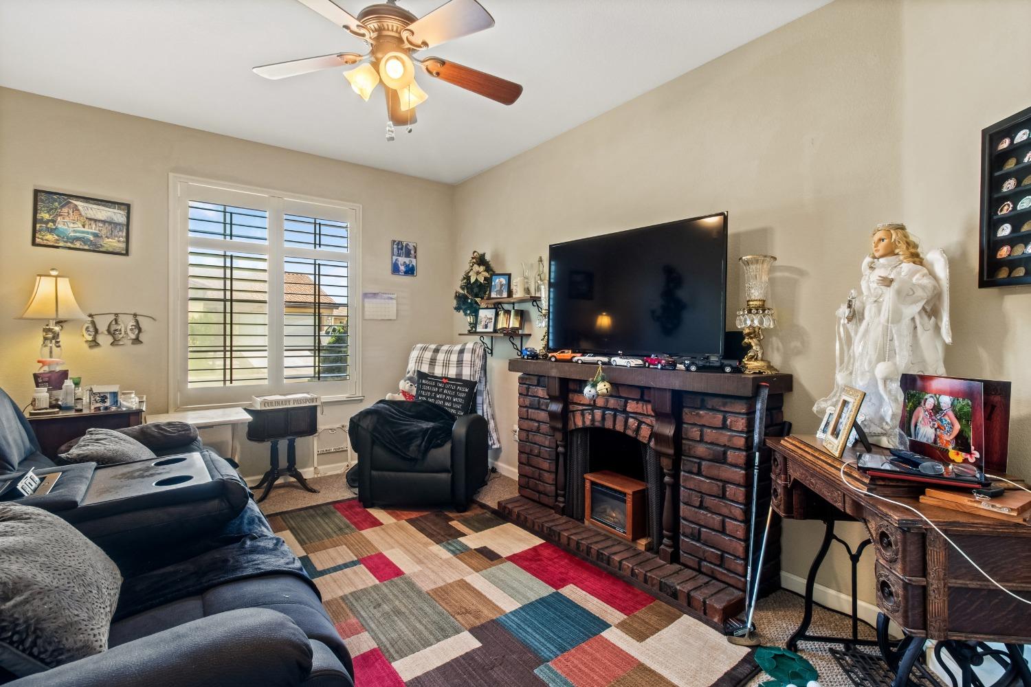 Detail Gallery Image 7 of 26 For 1474 Antioch Ct, Merced,  CA 95348 - 3 Beds | 2 Baths