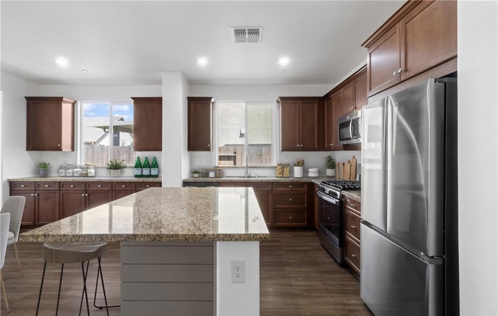 Detail Gallery Image 16 of 23 For 405 Denise Dr, Merced,  CA 95341 - 4 Beds | 2 Baths
