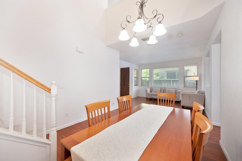 Detail Gallery Image 13 of 38 For 16796 English Country Trl, Lathrop,  CA 95330 - 4 Beds | 3 Baths