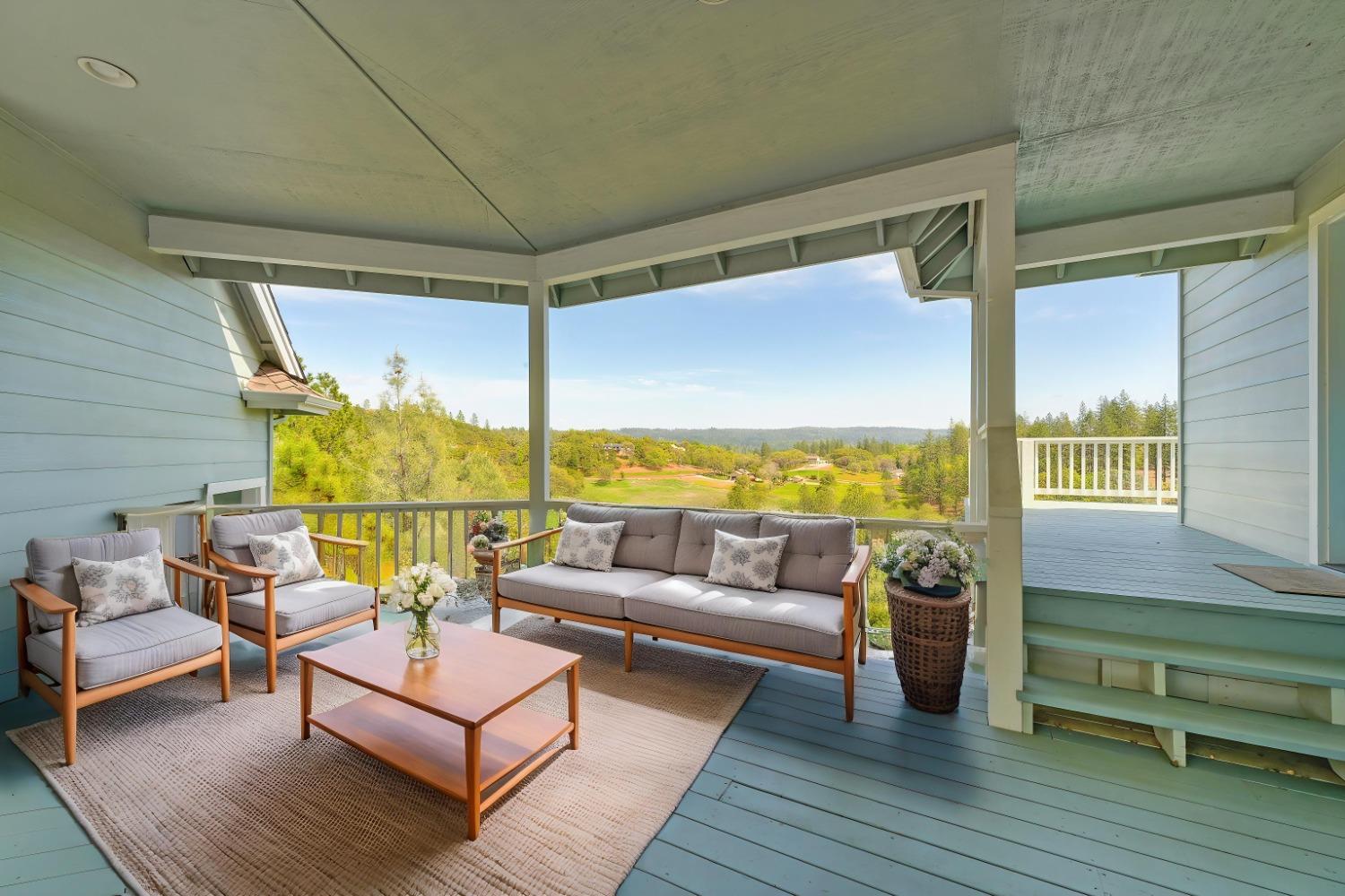 Detail Gallery Image 5 of 49 For 2401 Willow Creek Ct, Cool,  CA 95614 - 4 Beds | 3 Baths