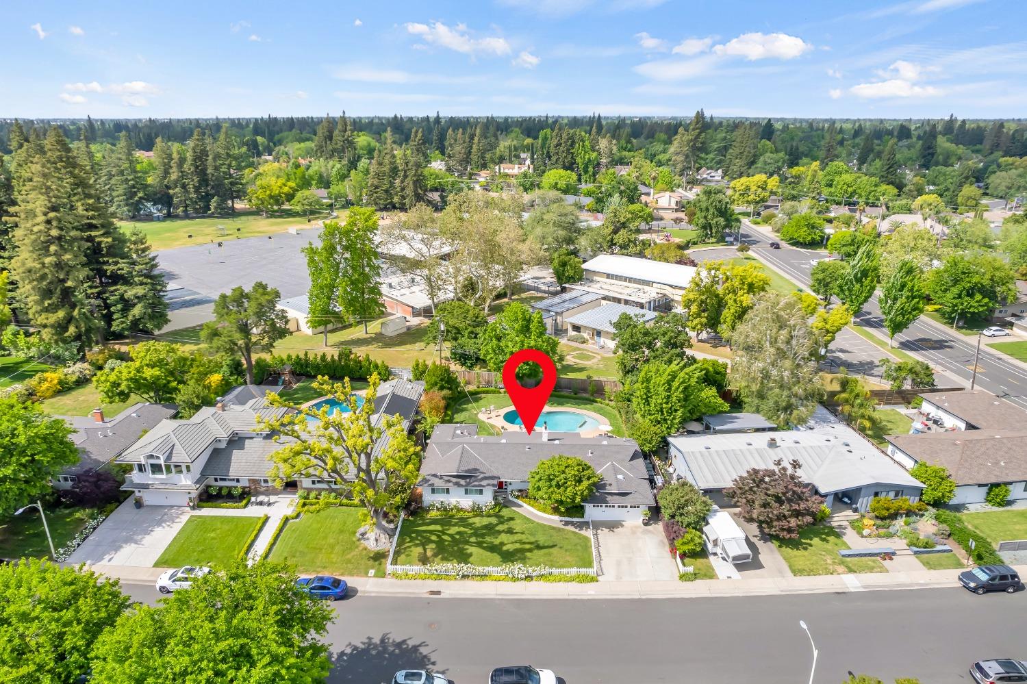 Detail Gallery Image 39 of 41 For 2837 Latham Dr, Sacramento,  CA 95864 - 3 Beds | 2/1 Baths