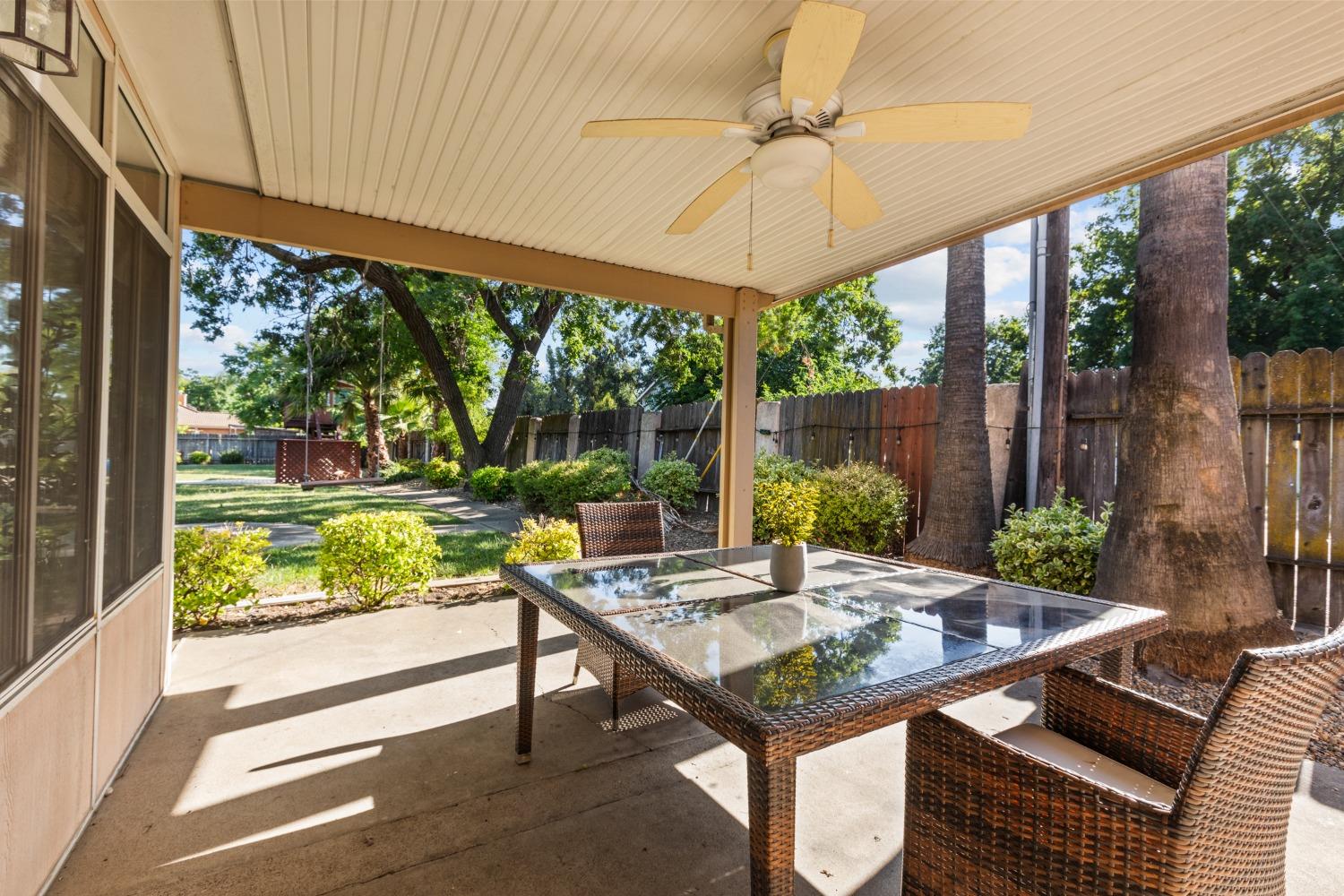 Detail Gallery Image 35 of 59 For 3800 Winona Way, North Highlands,  CA 95660 - 5 Beds | 3 Baths