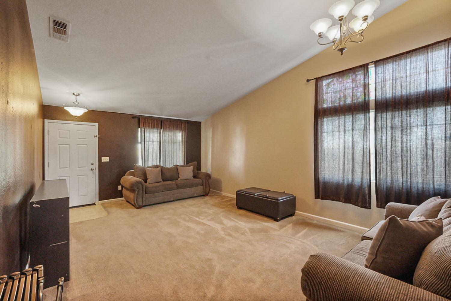 Detail Gallery Image 7 of 43 For 13706 Yerba Buena Ave, Gustine,  CA 95322 - 4 Beds | 2 Baths