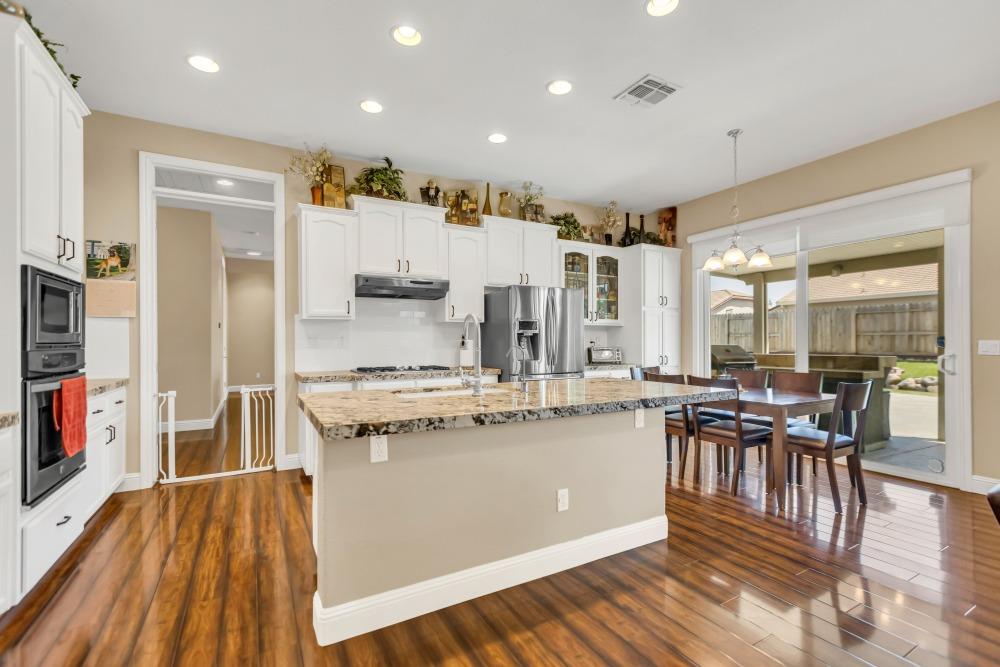Detail Gallery Image 34 of 66 For 929 Jordine Way, Galt,  CA 95632 - 5 Beds | 2/1 Baths