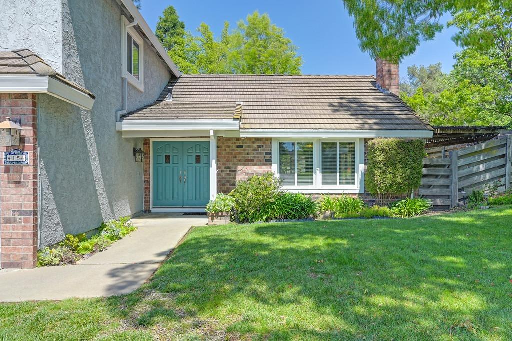 Detail Gallery Image 3 of 44 For 4156 Dena Way, Sacramento,  CA 95821 - 3 Beds | 2/1 Baths