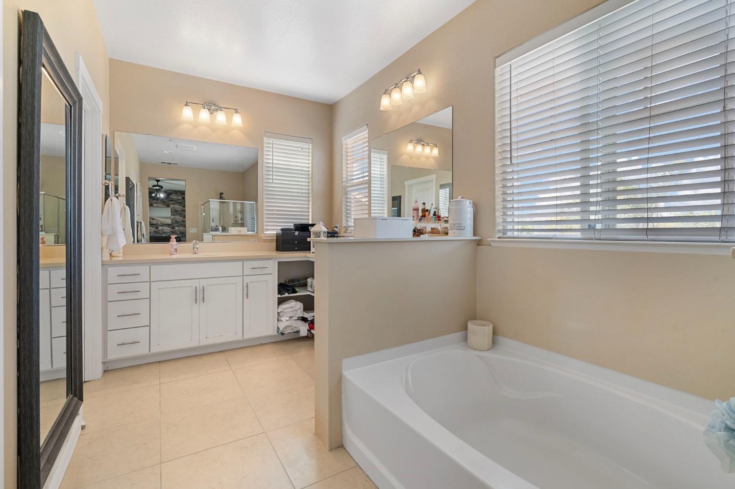 Detail Gallery Image 35 of 56 For 18427 Pilot Ct, Lathrop,  CA 95330 - 4 Beds | 3 Baths