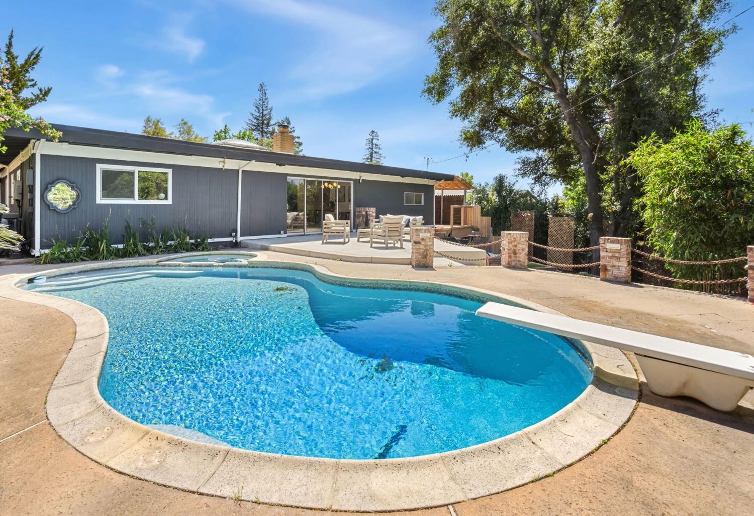 Detail Gallery Image 19 of 22 For 7625 Northeast Cir, Citrus Heights,  CA 95610 - 3 Beds | 2 Baths