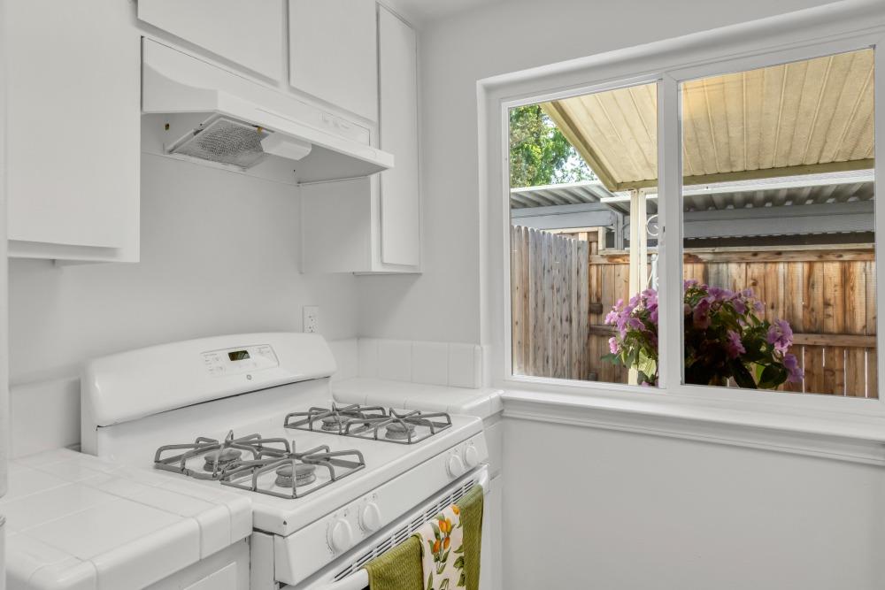 Detail Gallery Image 22 of 57 For 4020 Knoll Top Ct, Carmichael,  CA 95608 - 3 Beds | 1/1 Baths