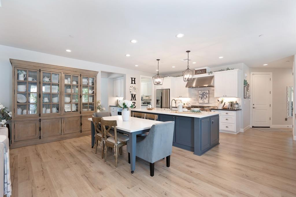 Detail Gallery Image 22 of 63 For 7527 Country Oaks Ln, Orangevale,  CA 95662 - 5 Beds | 4/1 Baths