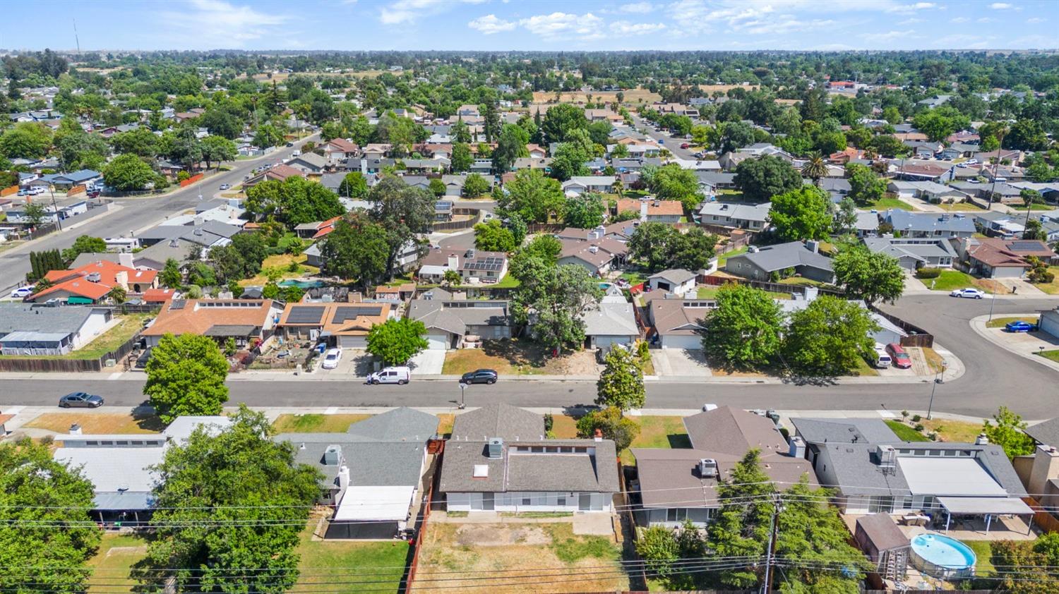 Detail Gallery Image 2 of 45 For 216 Jubilee Way, Rio Linda,  CA 95673 - 3 Beds | 2 Baths