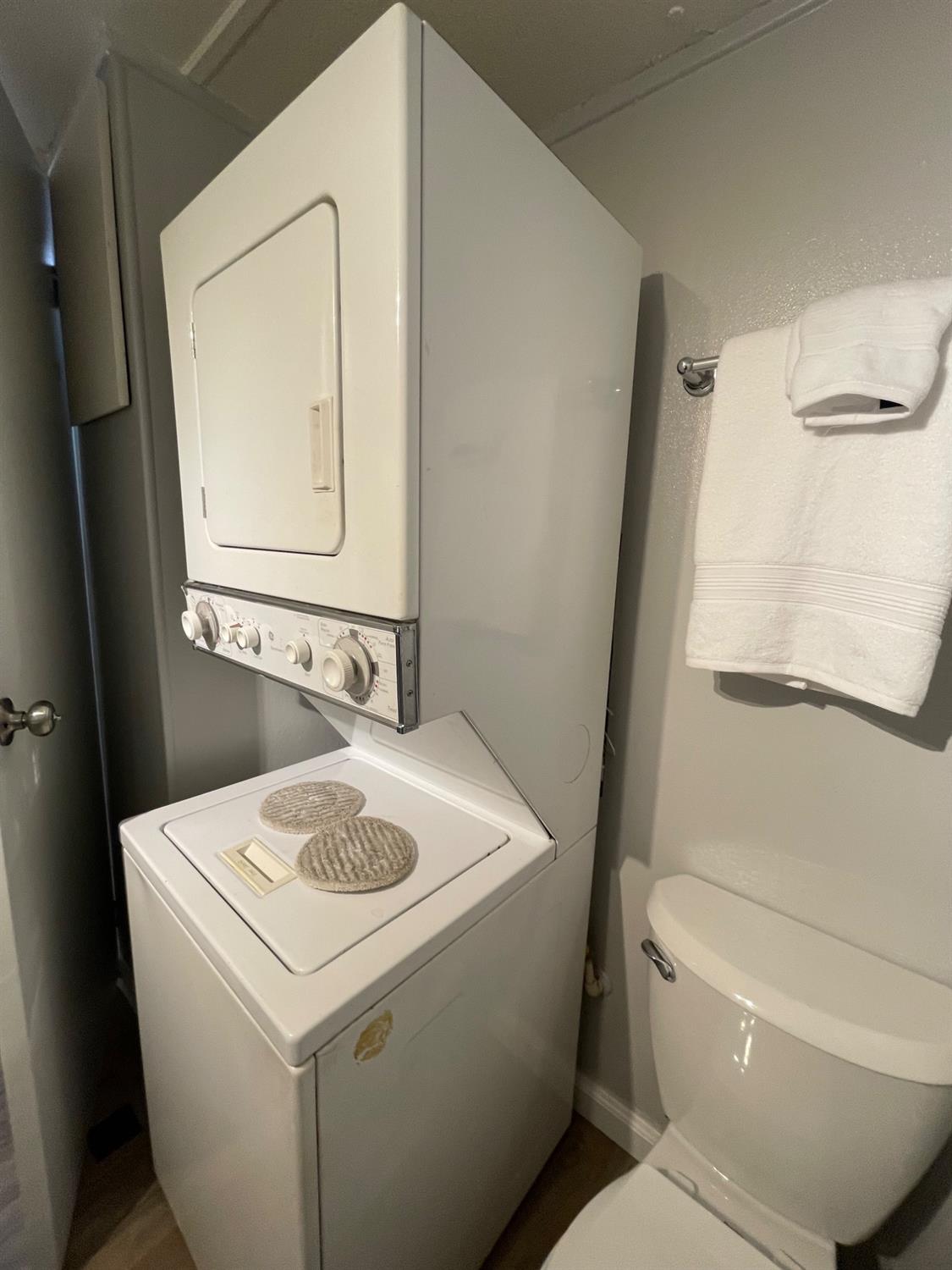 Detail Gallery Image 28 of 34 For 237 Palm View Ln, Rancho Cordova,  CA 95670 - 2 Beds | 1/1 Baths