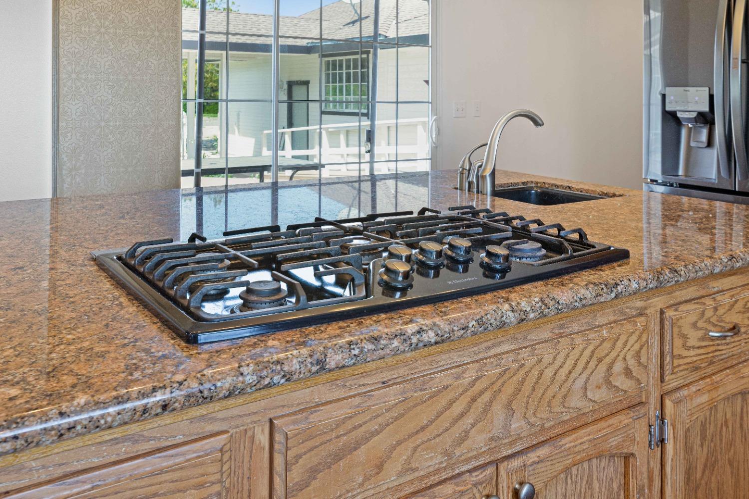Detail Gallery Image 20 of 68 For 21299 E Highway 4, Stockton,  CA 95215 - 5 Beds | 4/1 Baths