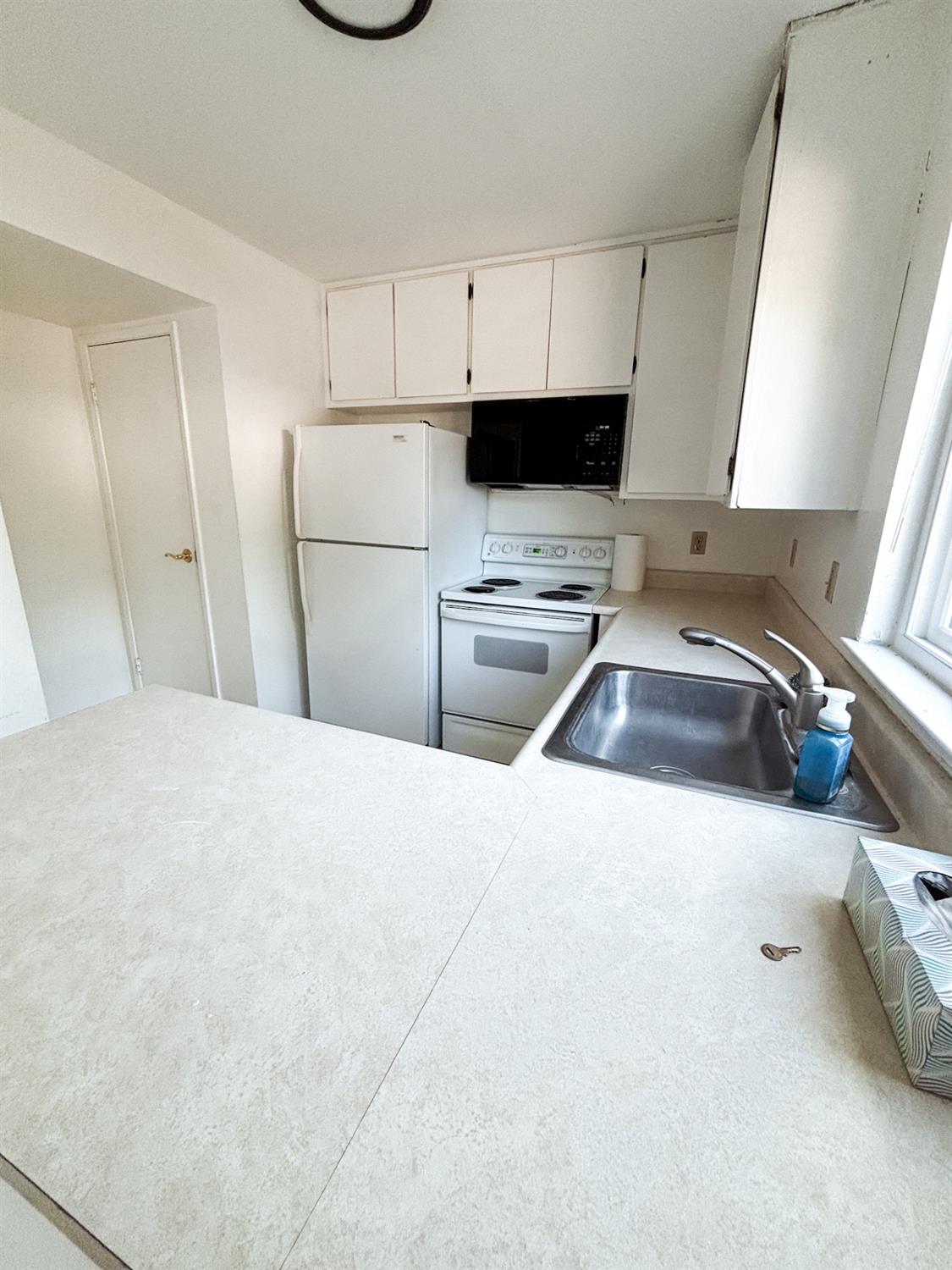 Detail Gallery Image 9 of 23 For 8909 Salmon Falls Dr C,  Sacramento,  CA 95826 - 3 Beds | 1/1 Baths