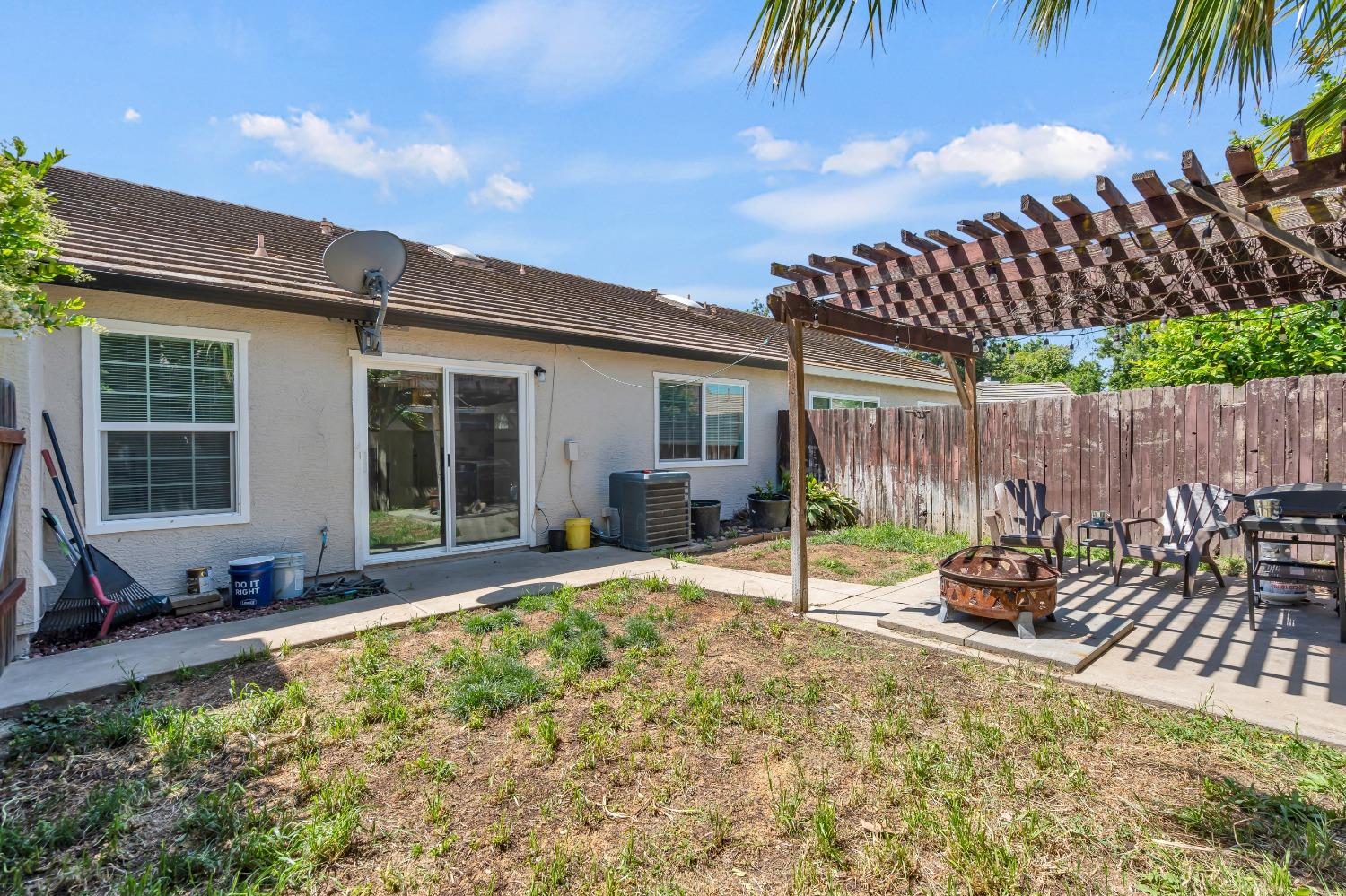 Di Lusso Drive, Elk Grove, California image 27