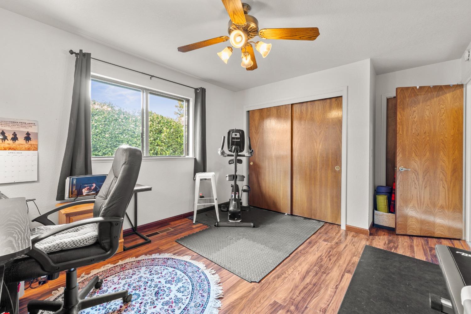 Detail Gallery Image 26 of 47 For 24 Sage River Cir, Sacramento,  CA 95831 - 3 Beds | 3 Baths