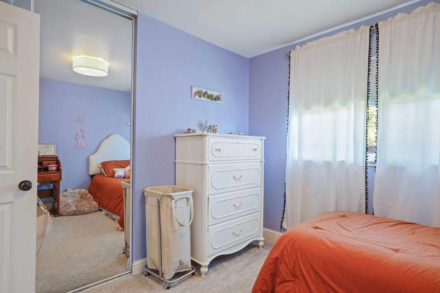 Detail Gallery Image 22 of 39 For 4950 Thor Way, Carmichael,  CA 95608 - 4 Beds | 3 Baths