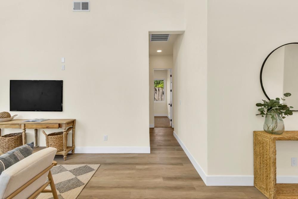 Detail Gallery Image 6 of 48 For 8411 Aster Ct, Citrus Heights,  CA 95610 - 3 Beds | 2 Baths