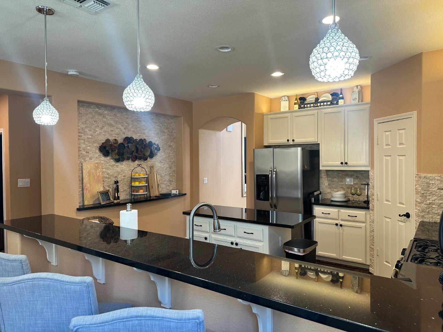 Detail Gallery Image 8 of 74 For 9509 Sarazen Ct, Patterson,  CA 95363 - 4 Beds | 3/1 Baths