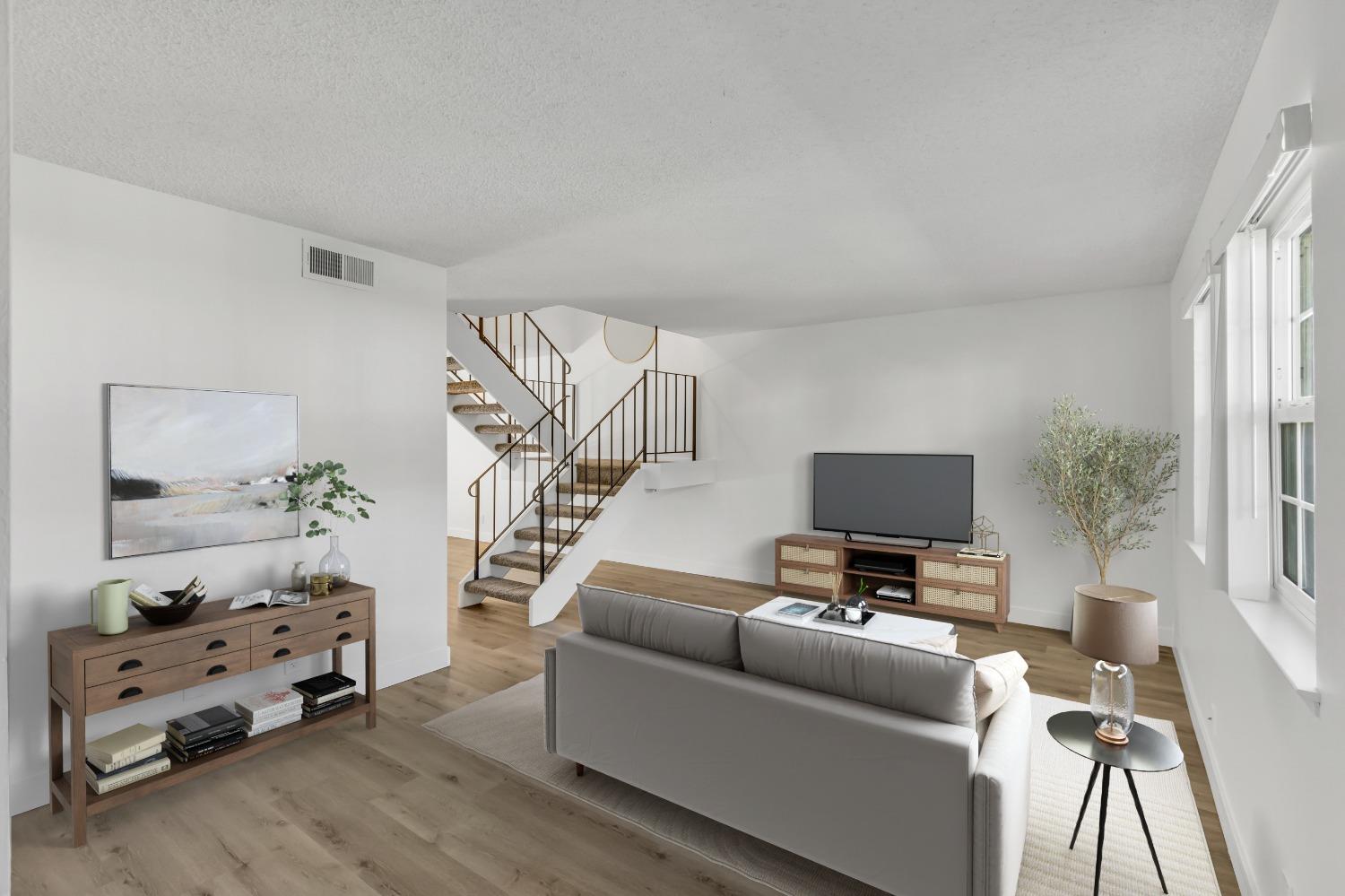 Detail Gallery Image 4 of 57 For 4020 Knoll Top Ct, Carmichael,  CA 95608 - 3 Beds | 1/1 Baths