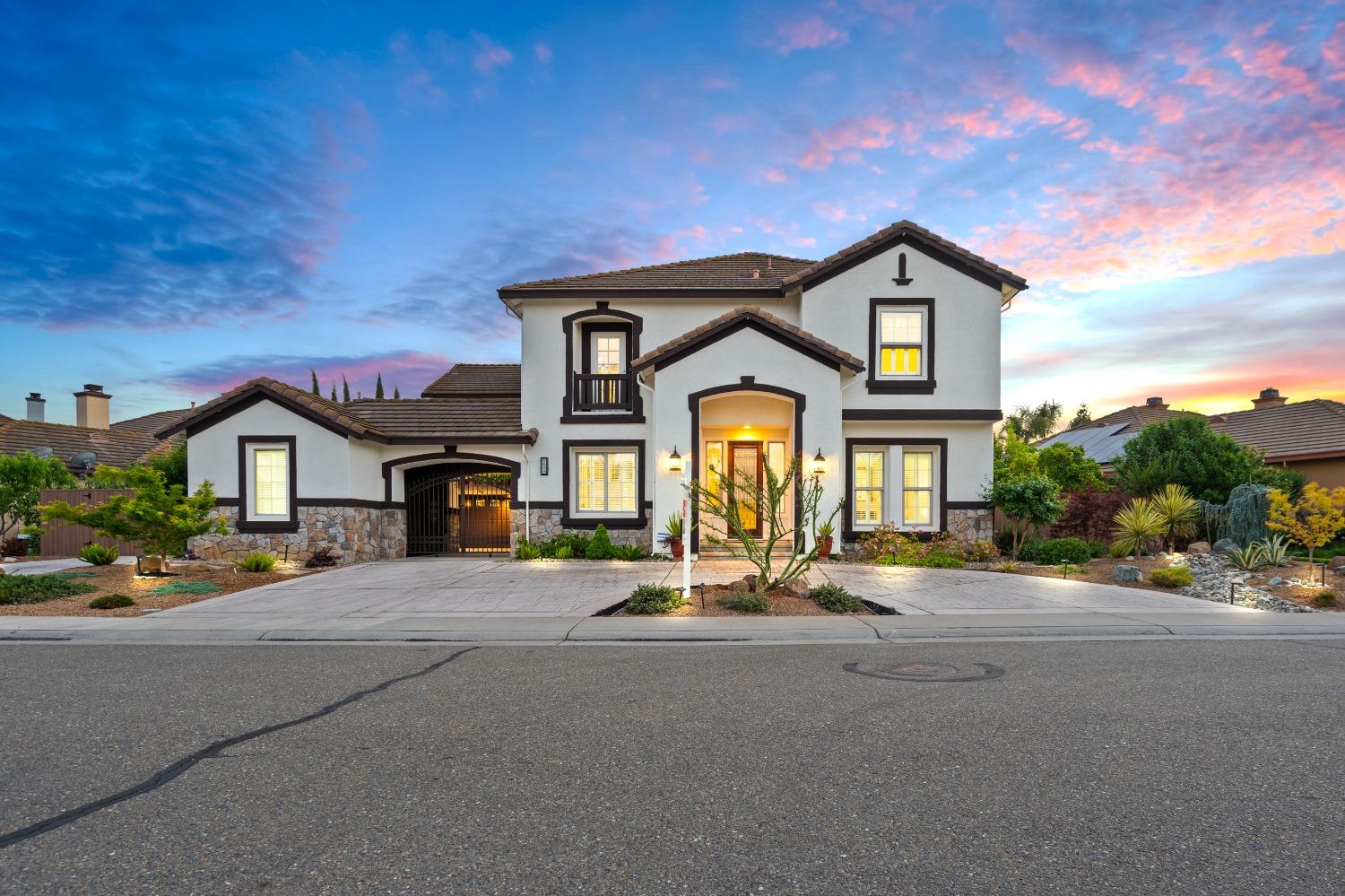 Detail Gallery Image 80 of 94 For 6600 Caprezzo Way, Elk Grove,  CA 95757 - 5 Beds | 4/1 Baths