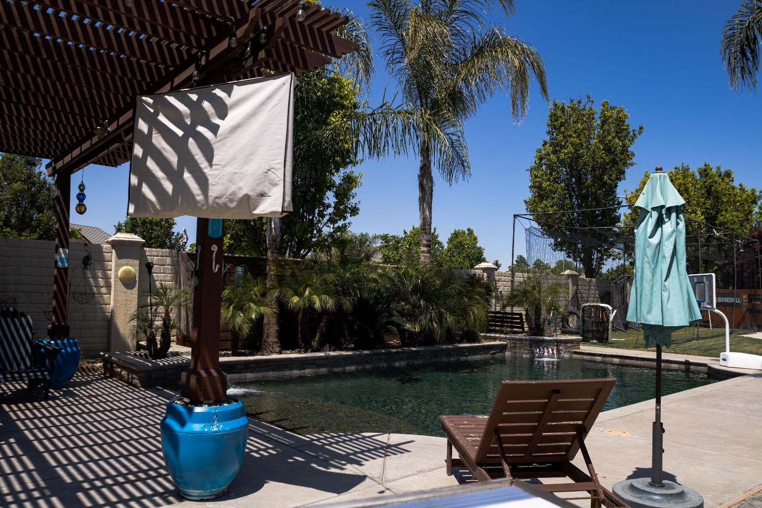 Detail Gallery Image 19 of 39 For 1731 Crystal Ct, Los Banos,  CA 93635 - 4 Beds | 2 Baths