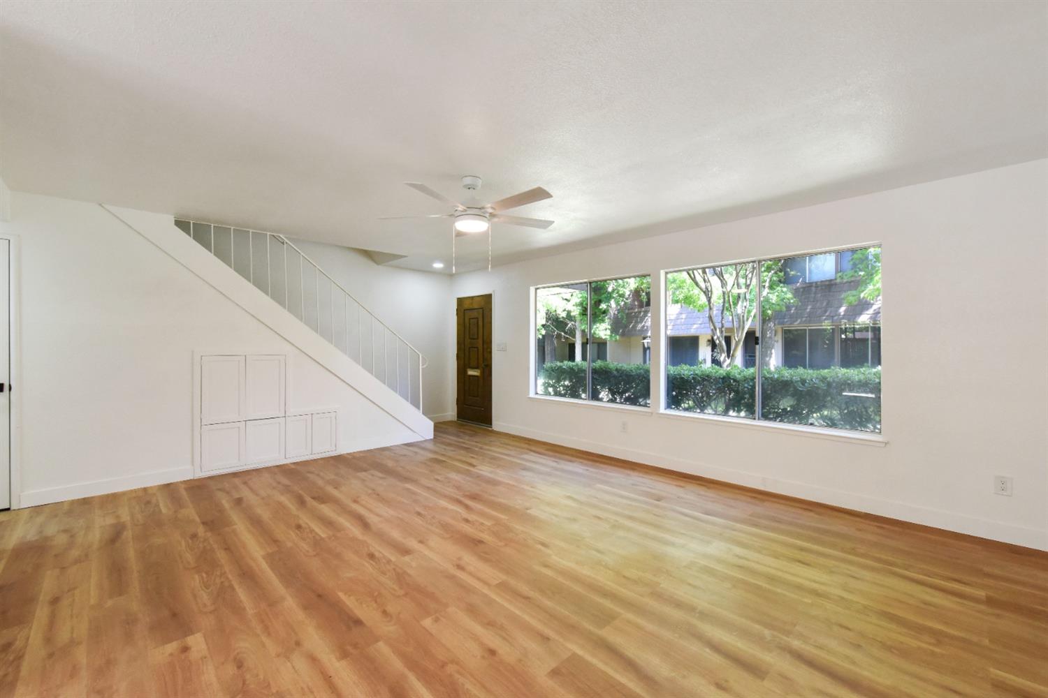 Photo #7: 225058863 Listing: Photo #7