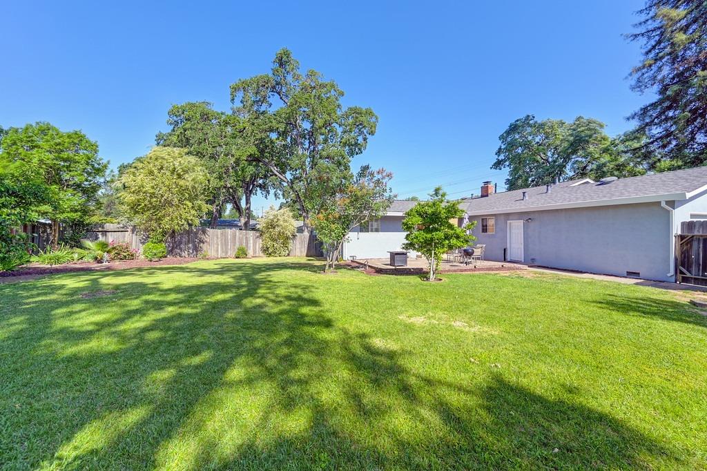 Detail Gallery Image 28 of 34 For 5328 Kenneth Ave, Carmichael,  CA 95608 - 3 Beds | 2 Baths