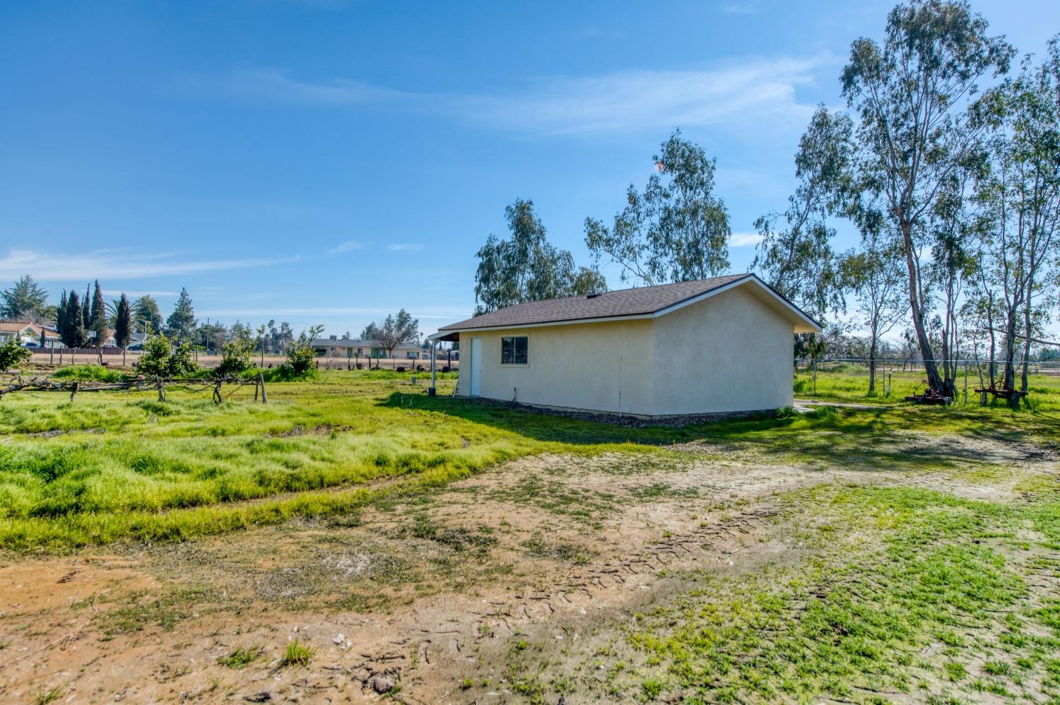 Detail Gallery Image 29 of 38 For 25540 Lynn Pl #B,  –,  CA 93638 - 3 Beds | 2 Baths