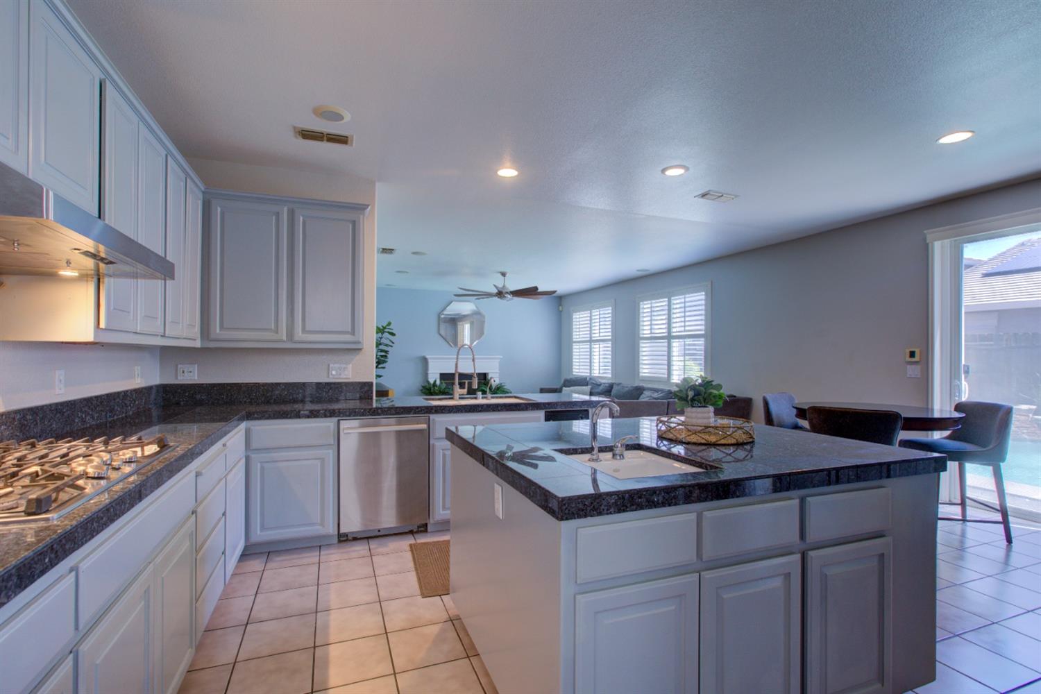Detail Gallery Image 59 of 75 For 4008 Calais, Modesto,  CA 95356 - 4 Beds | 3 Baths