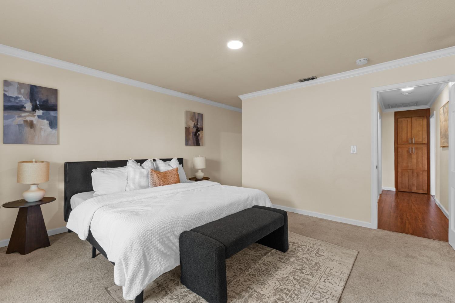 Detail Gallery Image 15 of 59 For 3800 Winona Way, North Highlands,  CA 95660 - 5 Beds | 3 Baths