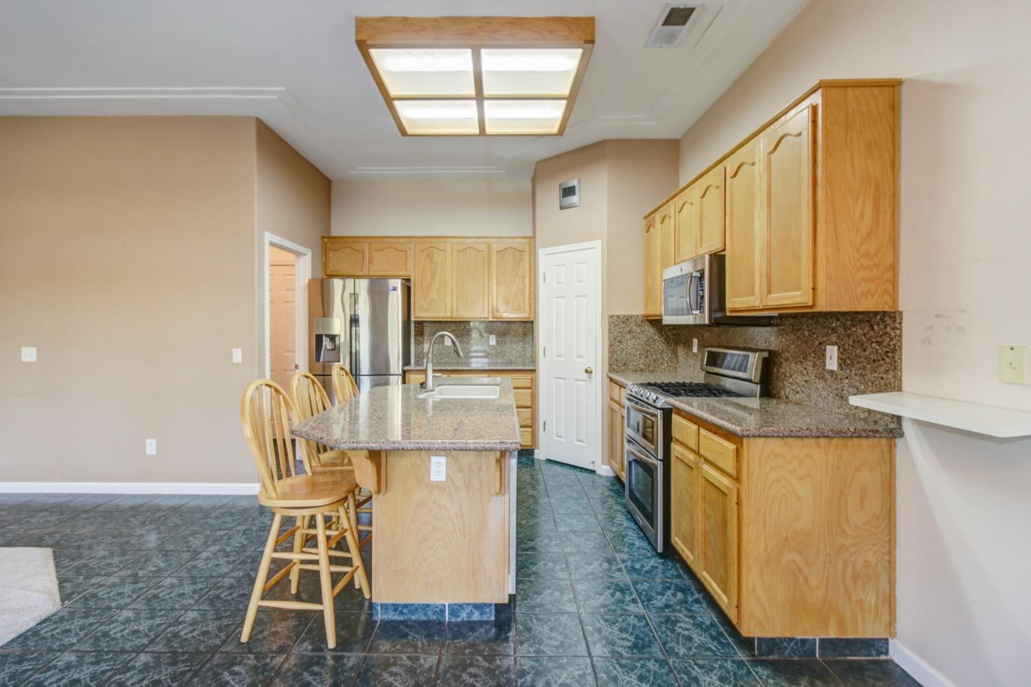 Detail Gallery Image 15 of 37 For 614 Fairway Dr, Ione,  CA 95640 - 2 Beds | 2 Baths