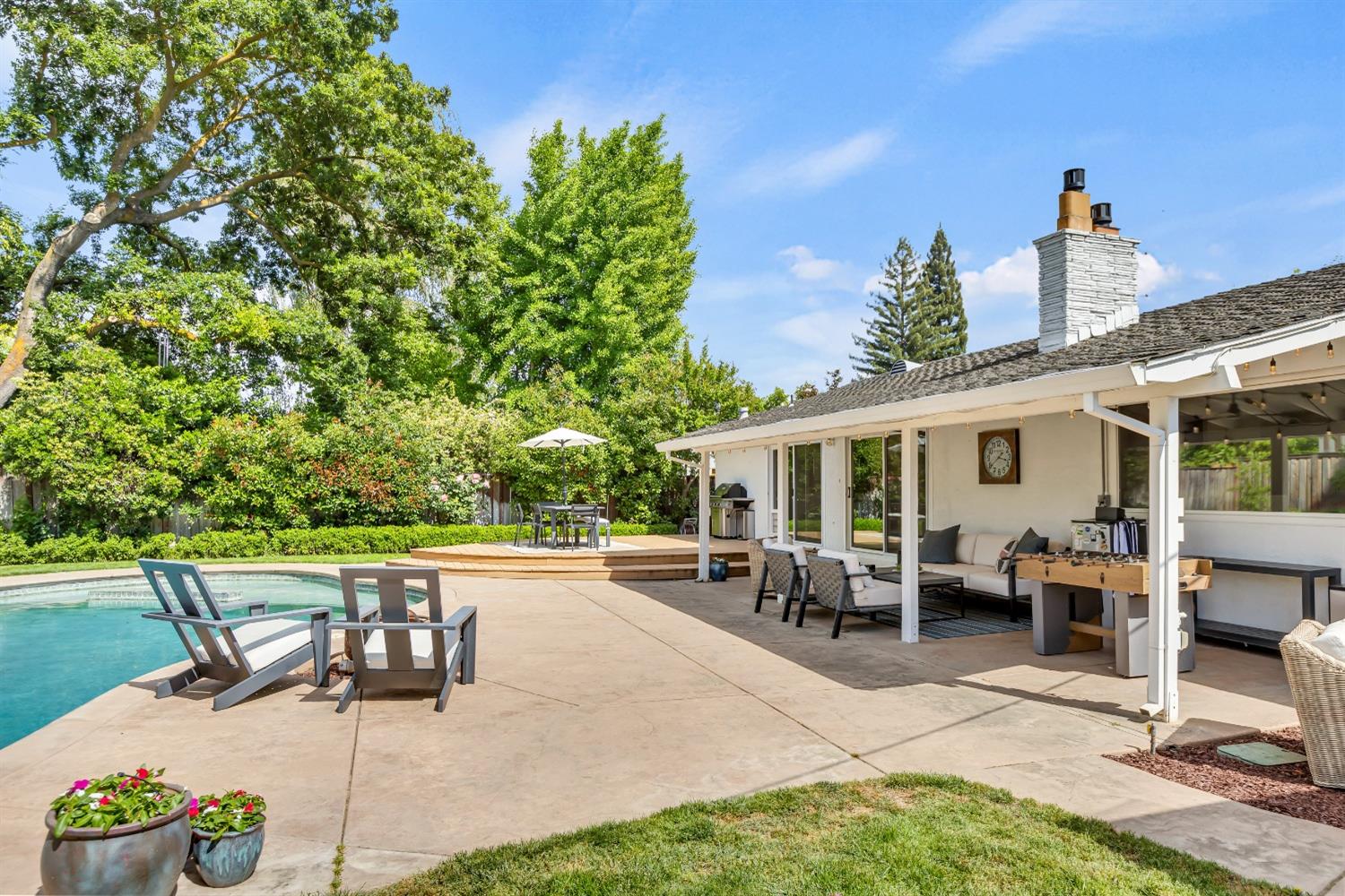 Detail Gallery Image 36 of 41 For 2837 Latham Dr, Sacramento,  CA 95864 - 3 Beds | 2/1 Baths
