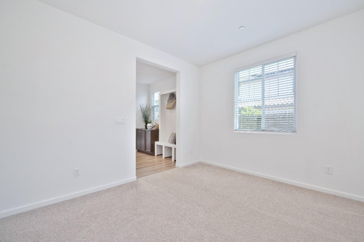 Detail Gallery Image 16 of 37 For 1336 Stark Bridge Rd, Lincoln,  CA 95648 - 4 Beds | 2/1 Baths