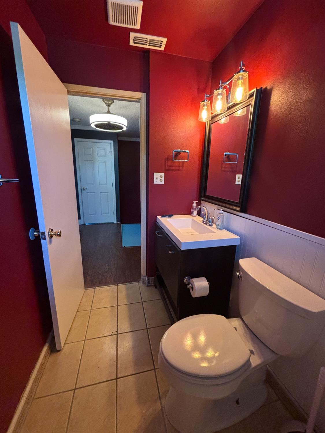 Detail Gallery Image 15 of 23 For 8909 Salmon Falls Dr C,  Sacramento,  CA 95826 - 3 Beds | 1/1 Baths