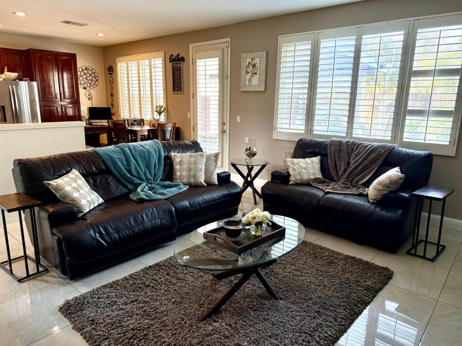 Detail Gallery Image 9 of 61 For 601 Olivine Ave, Lathrop,  CA 95330 - 5 Beds | 3 Baths
