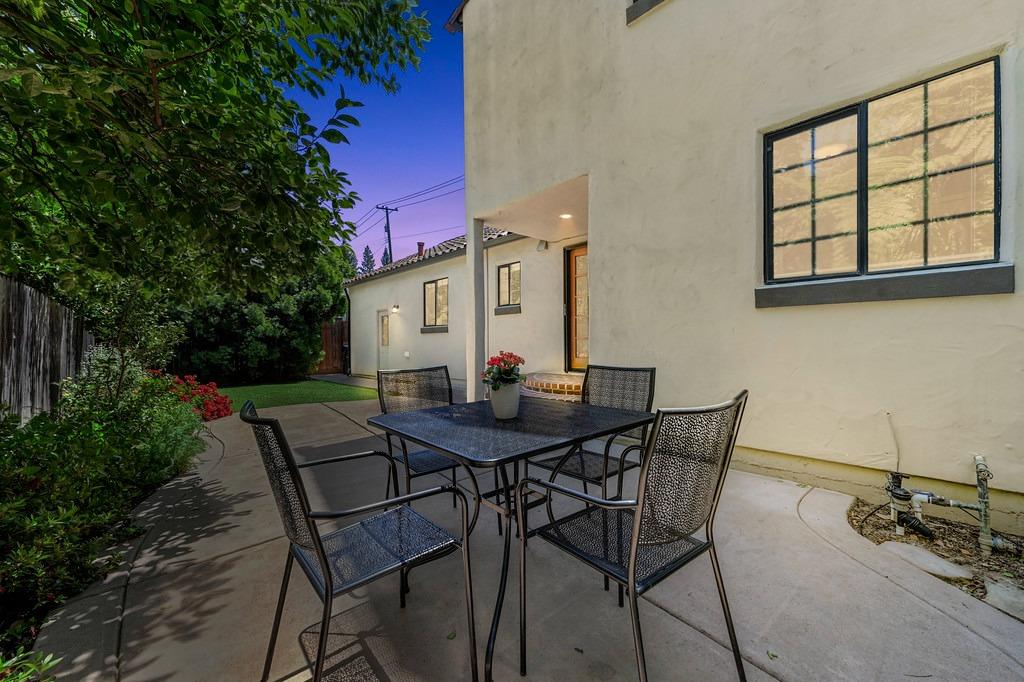 Detail Gallery Image 41 of 46 For 849 10th Ave, Sacramento,  CA 95818 - 3 Beds | 2 Baths